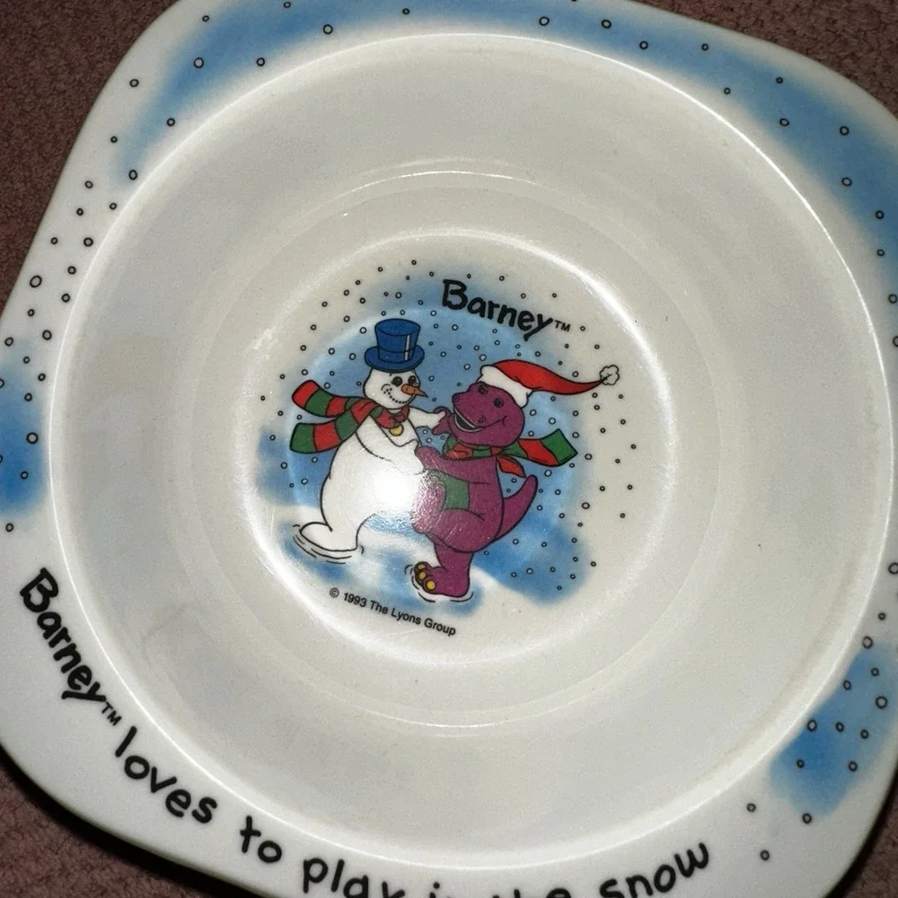 Barney Dinosaur Plate and Bowl 1993 Snowman‎ Snow Winter Loves to Play Vintage